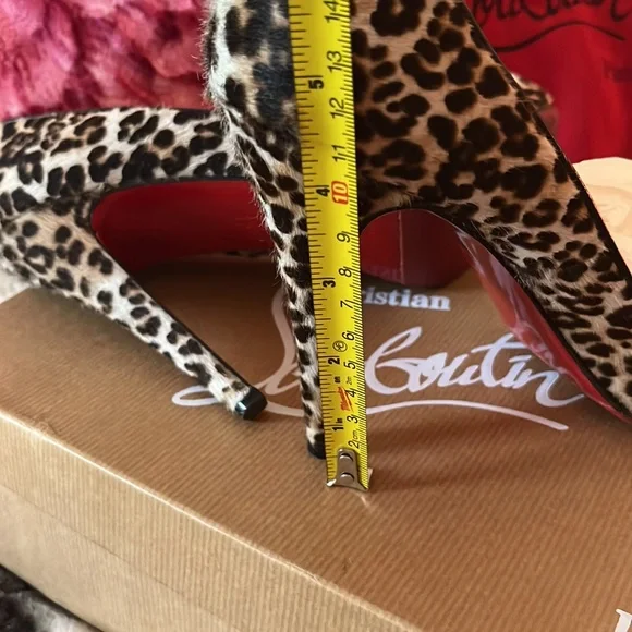 Authentic Christian Louboutin Leopard high heel: size 37 EU : size 6.5 - Picture 5 of 12